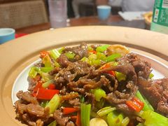 -魏铭鱼头捞饭(晋阳路店)