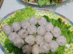 虾滑墨鱼滑拼盘-清真·马家火锅美食城(镇江北路店)