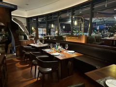 -MONICH牛排融合餐厅(和义大道购物中心店)