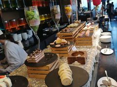 自助取餐区-唐拉雅秀酒店-西锦汇空中BBQ·思创餐厅