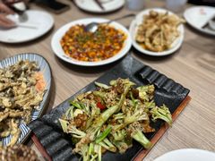 -六泰居·尔滨地标·东北菜(泰山路店)