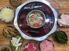 -正南齊北重庆老火锅(光华村直营店)