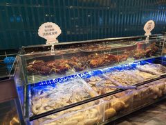 -雍容荟帝王蟹活龙虾展台自助(IFS黑金店)