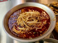 -蓉三少冒烤鸭·四川小吃集(北京首店)