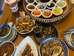 -包整·丝娃娃(一览甲秀楼风景店)