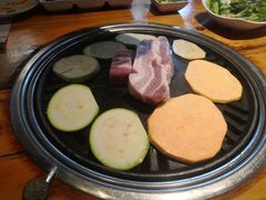 -唯成•韩国炭火烤肉 유성고기