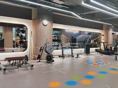 -英派斯健身旗舰店(海信国际中心馆)