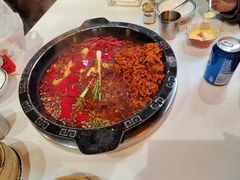 -卤校长老火锅(杨家坪直营店)