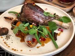 -FLOVIE FLORIST CAFE