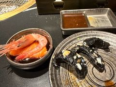 -山川小町·极番烧肉(新地假日广场店)