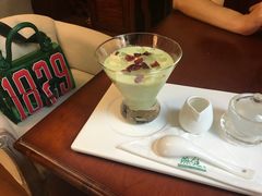 牛油果芦荟燕窝-燕庭·纯燕窝·甜品下午茶(南京西路店)