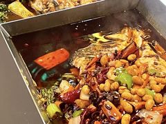 -鸣记脆皮烤鱼·海鲜烤鱼(三八广场店)