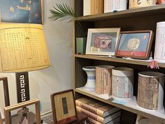 -邊城書店