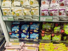 零售区-潘小韩乐满香休闲食品(阳光里店)
