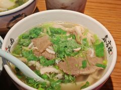 牛杂粉丝汤-鑫震源·苏式大虾生煎(山塘街店)