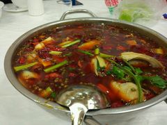 -乡土特色.冷锅鱼.牦牛肉汤锅