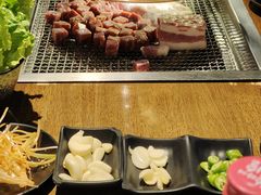 -肉甲韩国木炭烤肉(新壹街1店)