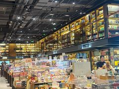 -半山书局(新世纪商城店)