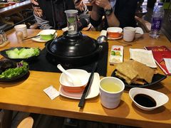 竹荪菌猪肚鸡小锅-洪氏嗨捞·广东猪肚鸡·椰子鸡火锅(西咸万象城店)