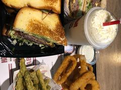 -The Habit Burger Grill 哈比特汉堡(复兴soho店)