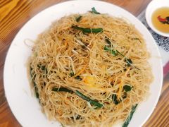-正宗普宁豆干坊·洪记砂锅粥(红领巾路店)