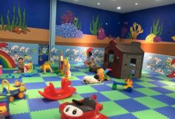 -爱婴室(上海浦建路店)