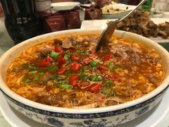 酸汤肥牛-紫丁香饭店-中餐厅