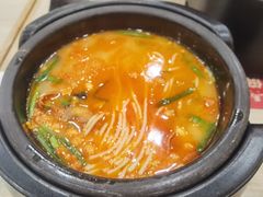 -花馬肆.云南过桥米线(汉神购物广场现场熬汤店)