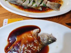 西湖醋鱼草鱼一鱼两吃-百家鲜·杭帮菜