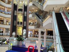 -红星美凯龙国际家居博览中心至尊mall停车场