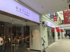 -URBAN REVIVO(北京斯普瑞斯奥特莱斯店)