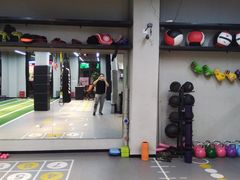 -Freedom Fitness私教健身俱乐部(徐虹北路店)