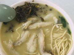 -明呈黄鱼面馆(斜土路店)