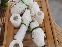 黑松露竹荪虾滑卷-云渔堂蒸汽石锅鱼(万达店)
