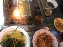 -马路牙子地桌烤肉(工体店)