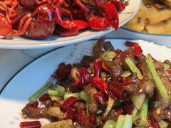 -嗨辣小聚·盘锦河蟹·海鲜烧烤龙虾(盘锦十年好店)