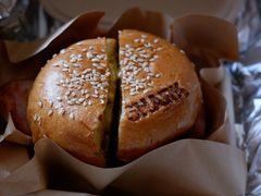 夏威夷牛肉汉堡-shark burger·鲨鱼汉堡(交子大道店)