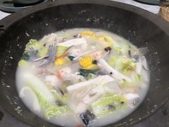 鲜潭蒸汽石锅江团鱼-鲜潭蒸汽石锅鱼(五道口购物中心店)