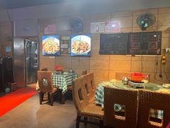 -昱龙大盆牛蛙馆(三兴街总店)