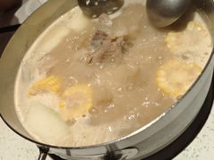 -肥仔文澳门猪骨煲(南京西路店)