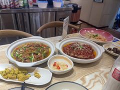 -叁煨蹄花·下饭盐帮菜(人民广场店)