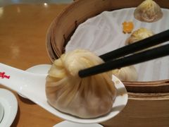 蟹粉小笼汤包-鼎泰丰(当代商城店)