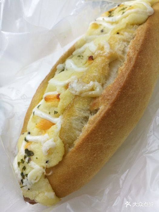 巴黎贝甜(悠迈生活广场店)香肠土豆法棍图片