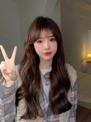 -时尚殿堂明星门店