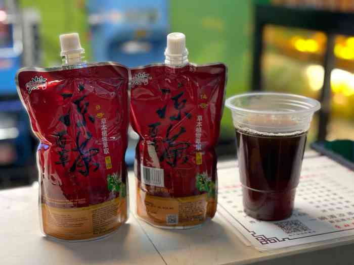 百草园凉茶店(开禾店)-"经常光顾开禾路口的百草园凉茶店,最常点的.