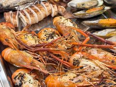 -J Daeng Seafood