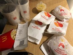 -麦当劳(展览路店)