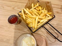 美式薯条-艾米茉亲子餐厅(万象城店)