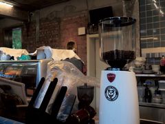 -腾爱熊猫咖啡生活馆(老东门店)