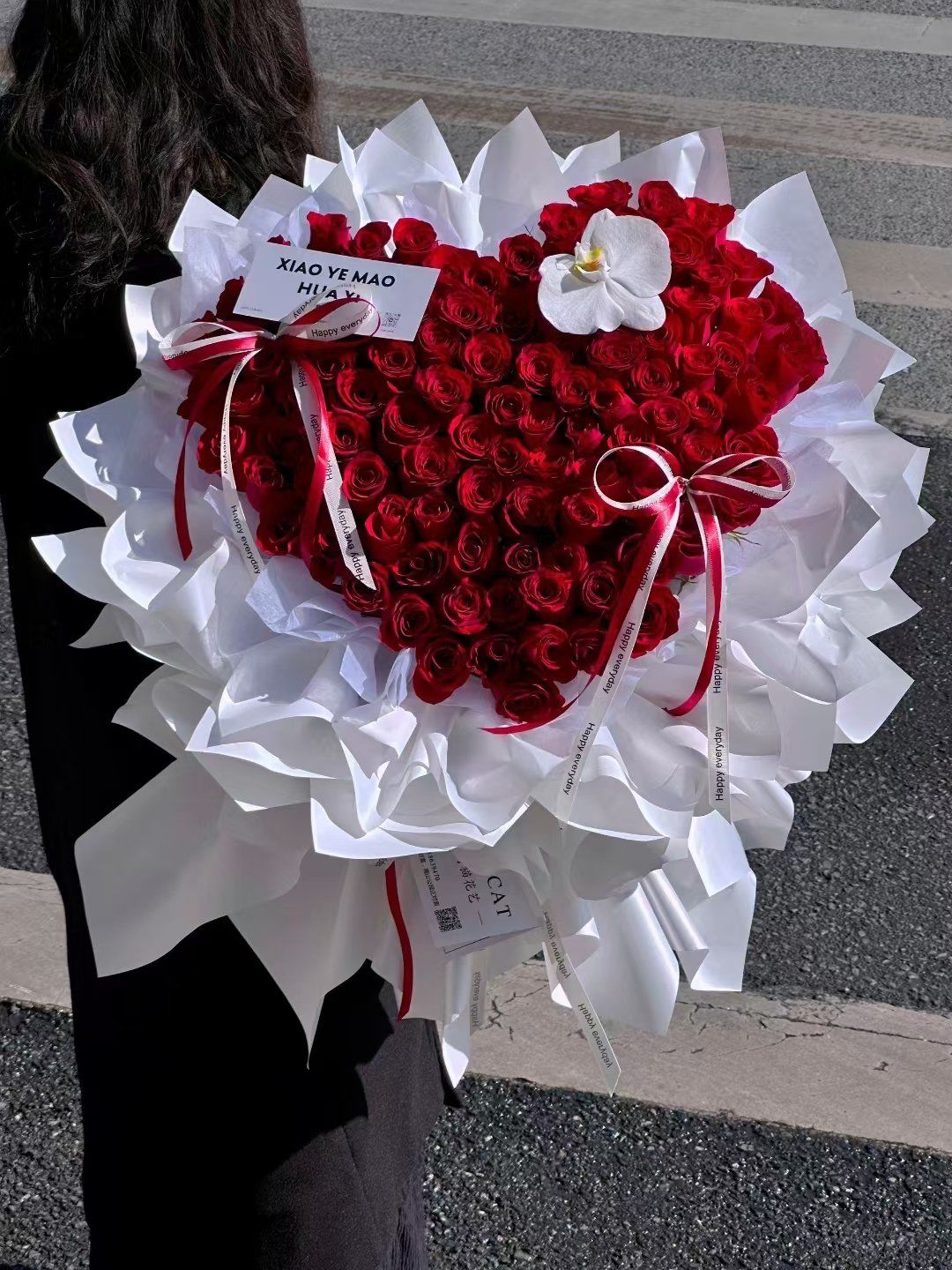 993朵红玫瑰花束